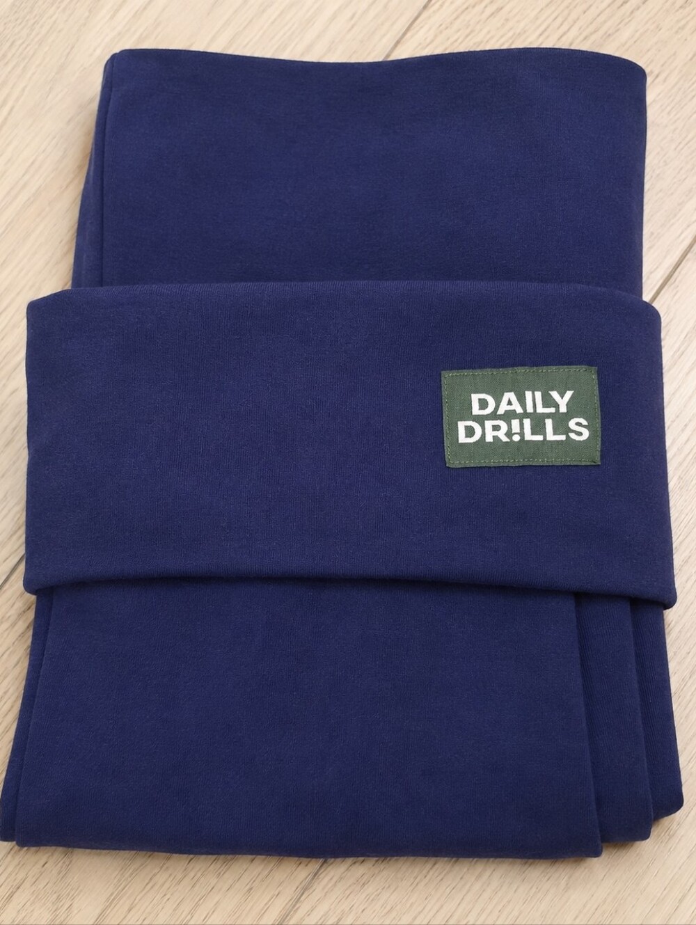 SOLD OUT Parke Cake Batter Mockneck S/M + Daily Drills Navy Foldover Pants S - Picture 6 of 8